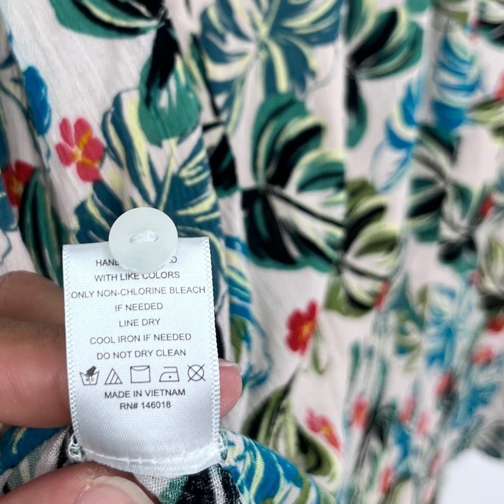 Lost + Wander Tropical Monstera Floral Rayon Button Down Dress M/L Vacation - Picture 6 of 10